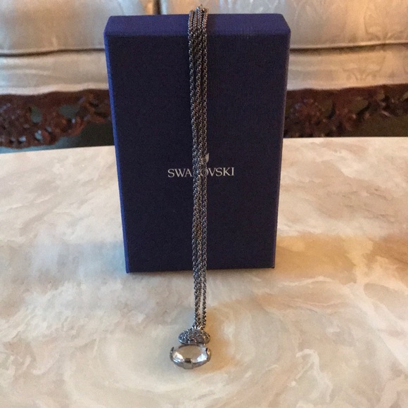 Authentic Swarovski Necklace - Picture 6 of 6